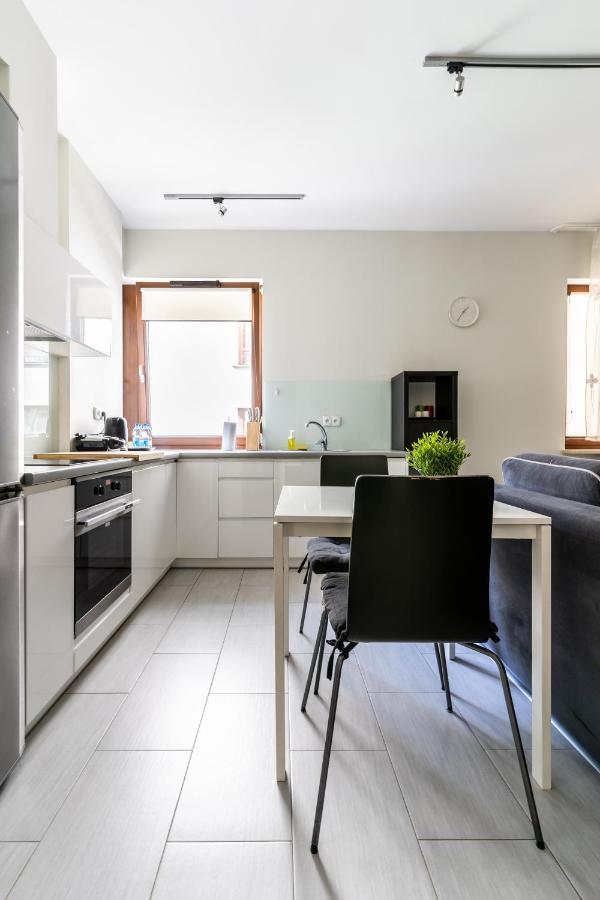 Golden Apartments - City Center - Gieldowa Warszawa Zewnętrze zdjęcie